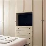 I-Host Apartment - Della Torre 32